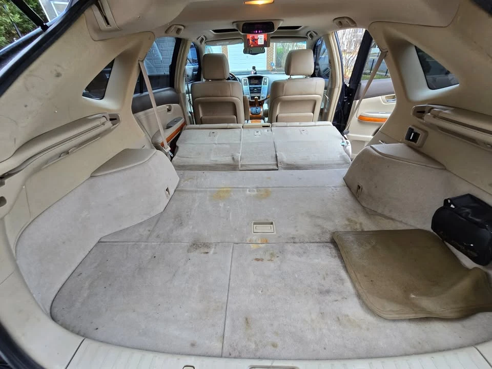 2005 Lexus RX 2nd Gen - Image 13 of 20