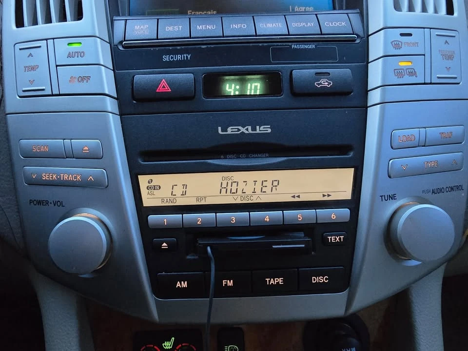 2005 Lexus RX 2nd Gen - Image 18 of 20