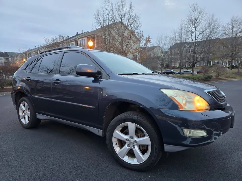 2005 Lexus RX 2nd Gen - Image 3 of 20