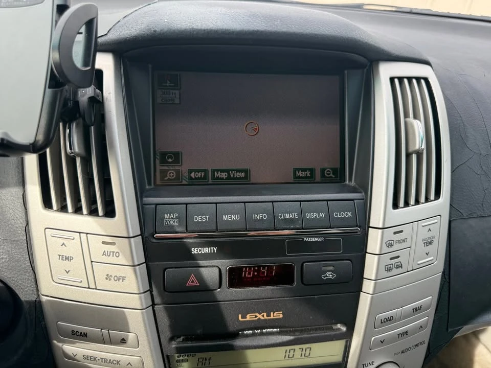 2005 Lexus RX 2nd Gen - Image 8 of 8