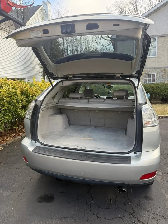 2005 Lexus RX 2nd Gen - Image 9 of 11