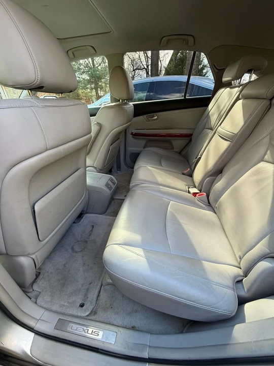 2005 Lexus RX 2nd Gen - Image 5 of 11
