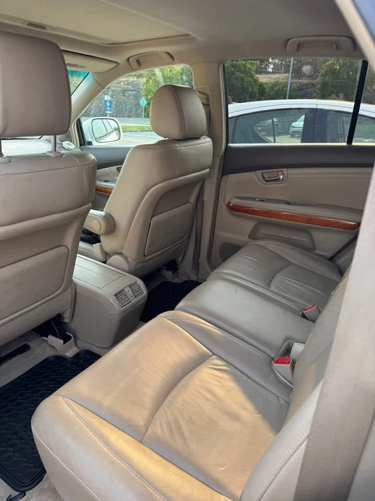 2005 Lexus RX 2nd Gen - Image 4 of 5