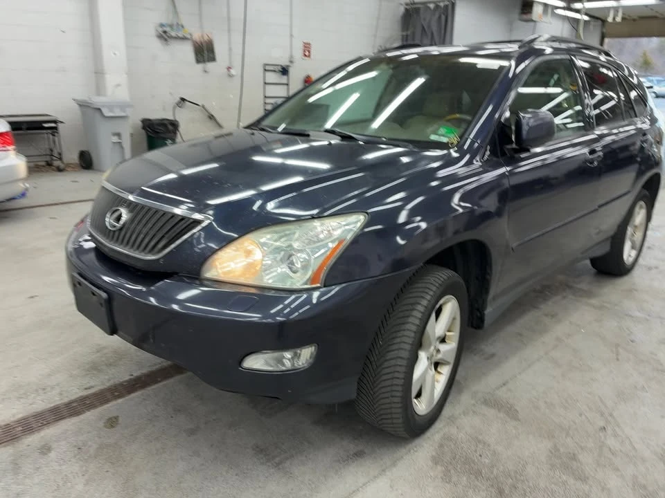2005 Lexus RX 2nd Gen - Image 3 of 12