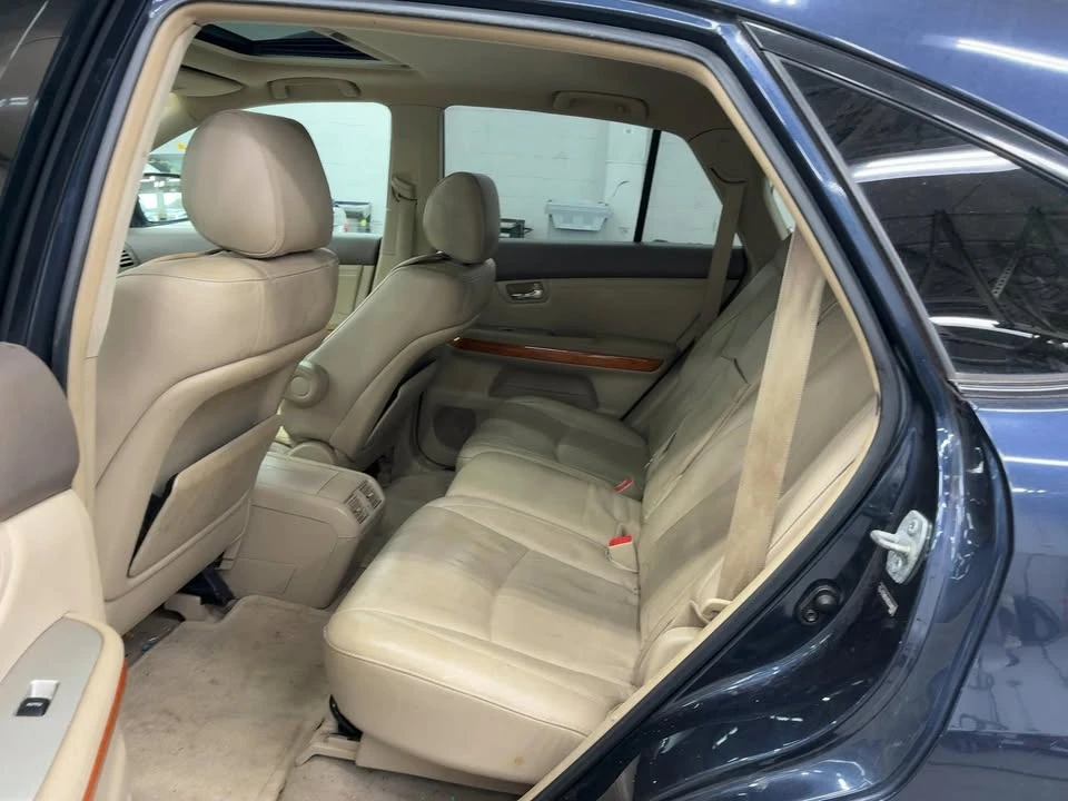 2005 Lexus RX 2nd Gen - Image 11 of 12