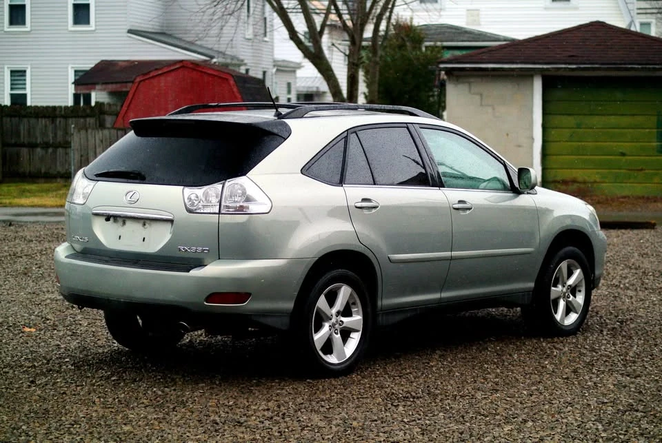 2005 Lexus RX 2nd Gen - Image 4 of 10