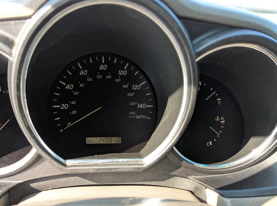 2005 Lexus RX 2nd Gen - Image 7 of 10