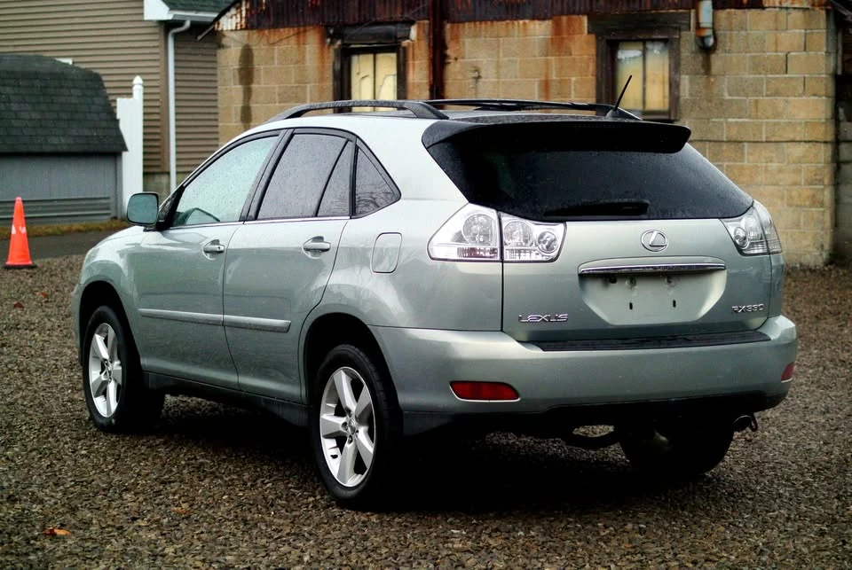 2005 Lexus RX 2nd Gen - Image 3 of 10