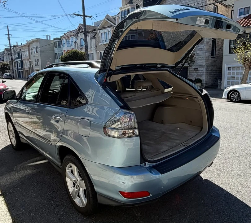 2005 Lexus RX 2nd Gen - Image 5 of 19