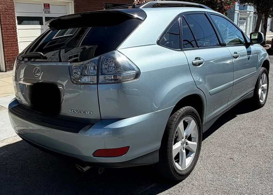 2005 Lexus RX 2nd Gen - Image 3 of 19