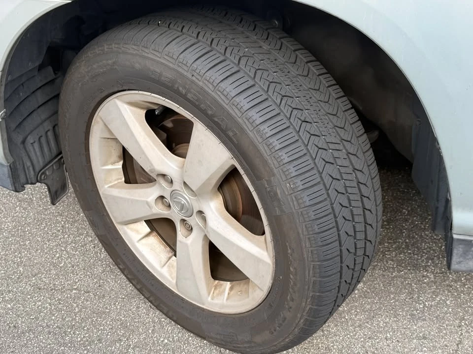 2005 Lexus RX 2nd Gen - Image 7 of 10