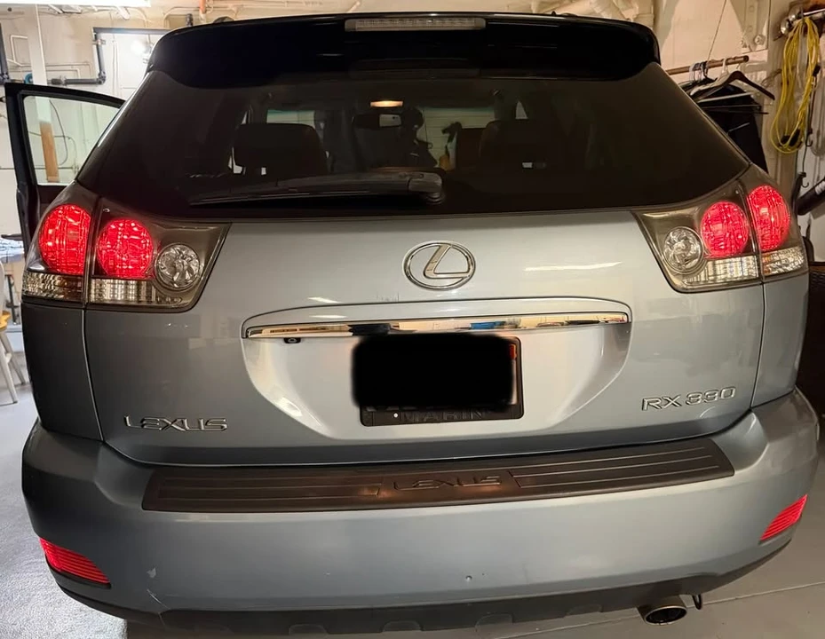 2005 Lexus RX 2nd Gen - Image 19 of 19