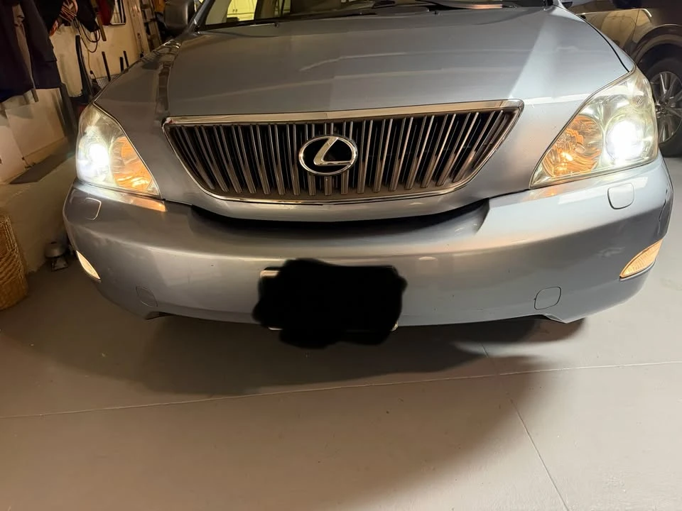 2005 Lexus RX 2nd Gen - Image 18 of 19