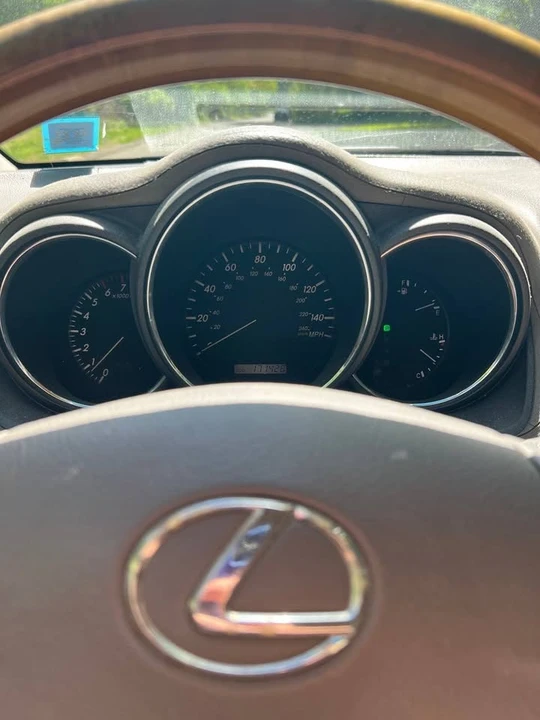 2005 Lexus RX 2nd Gen - Image 10 of 10