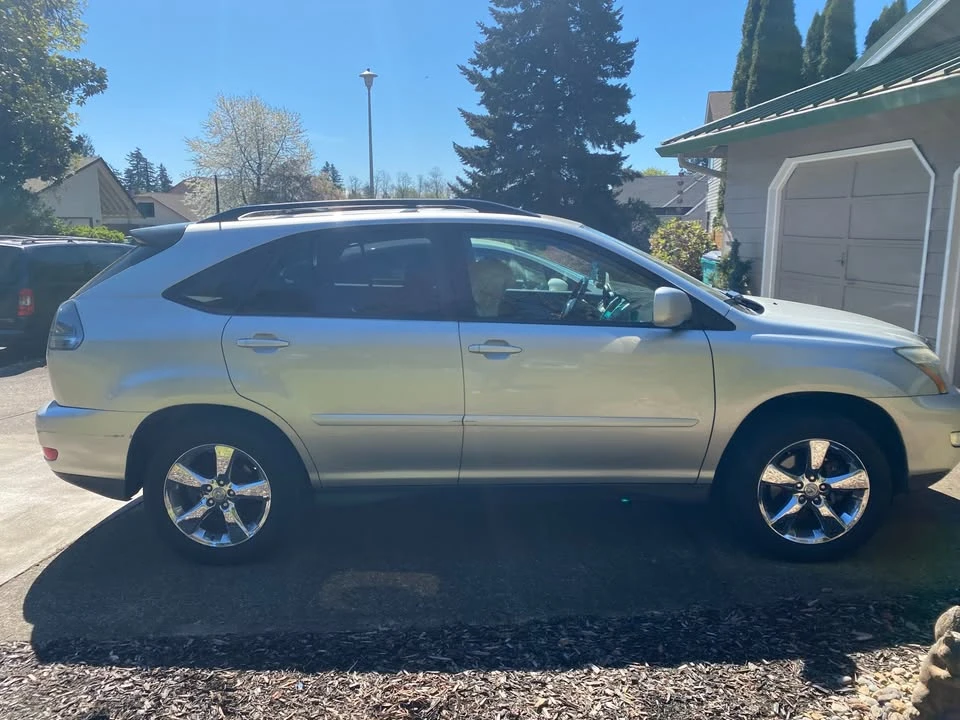 2005 Lexus RX 2nd Gen - Image 18 of 18