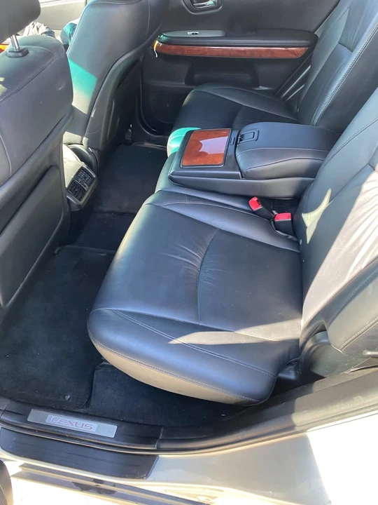 2005 Lexus RX 2nd Gen - Image 10 of 18