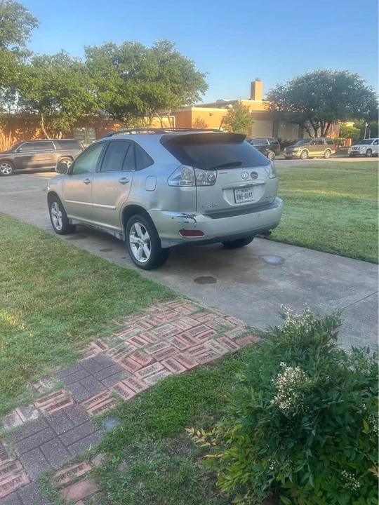 2005 Lexus RX 2nd Gen - Image 6 of 6