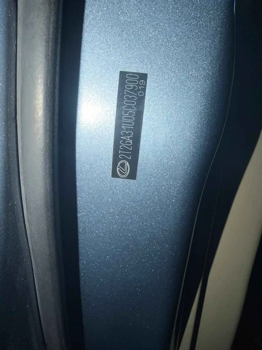 2005 Lexus RX 2nd Gen - Image 13 of 13