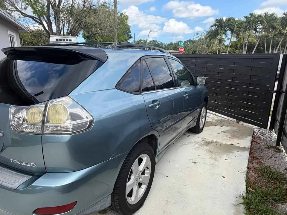 2005 Lexus RX 2nd Gen - Image 6 of 13