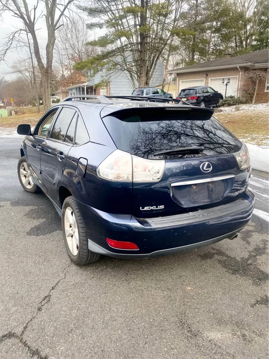 2005 Lexus RX 2nd Gen - Image 2 of 7