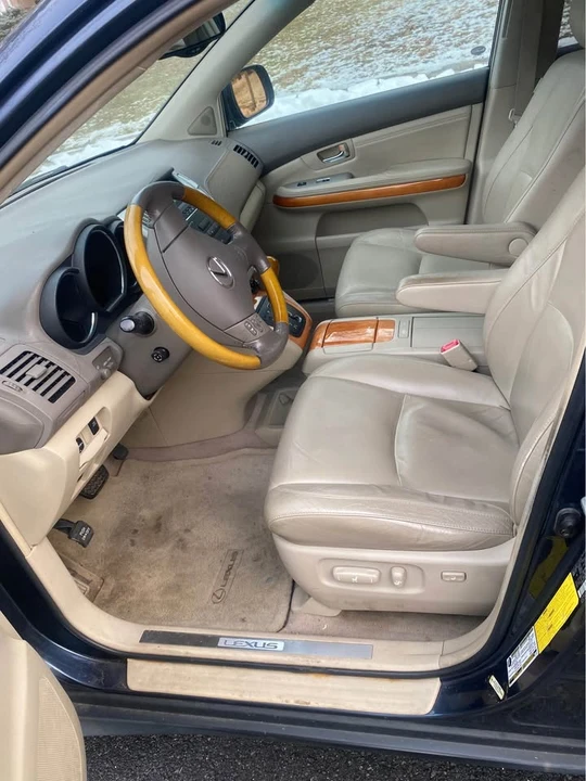 2005 Lexus RX 2nd Gen - Image 4 of 7