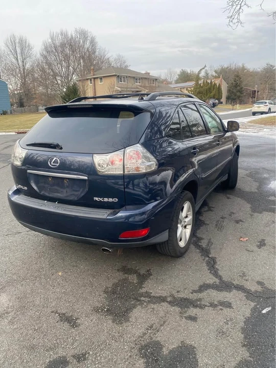 2005 Lexus RX 2nd Gen - Image 3 of 7