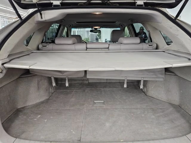 2005 Lexus RX 2nd Gen - Image 7 of 15