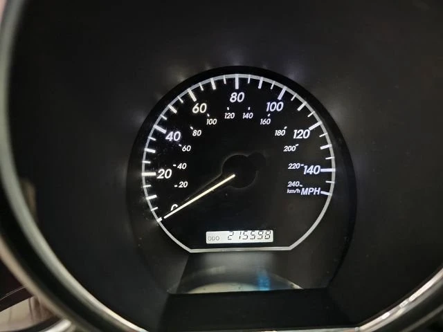 2005 Lexus RX 2nd Gen - Image 9 of 15