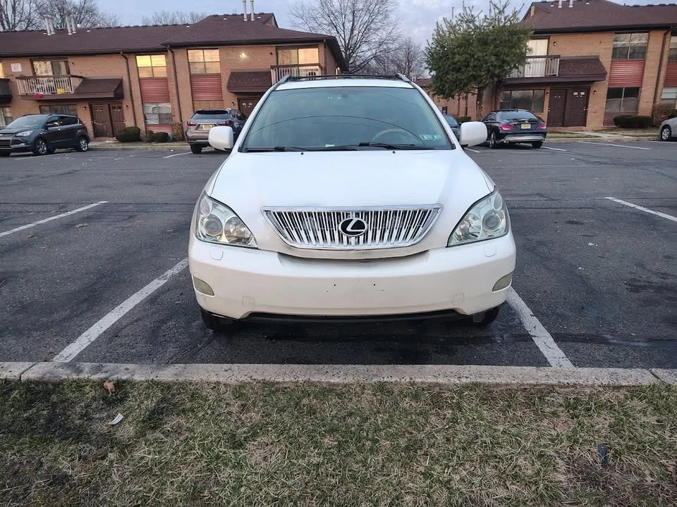 2005 Lexus RX 2nd Gen - Image 3 of 11