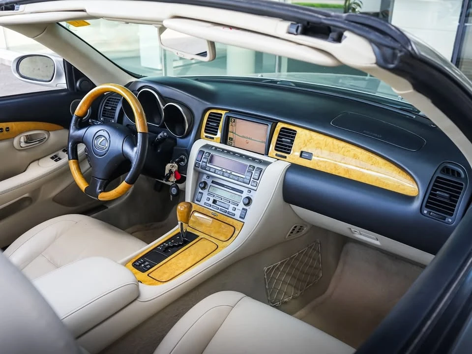 2005 Lexus SC430 - Image 18 of 20