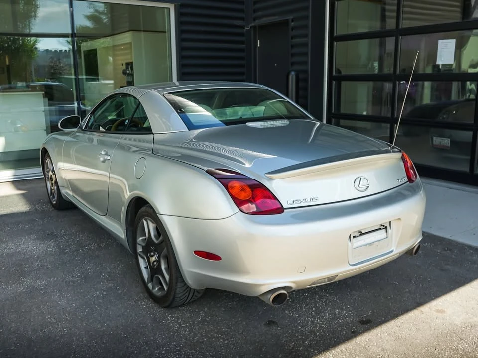 2005 Lexus SC430 - Image 9 of 20