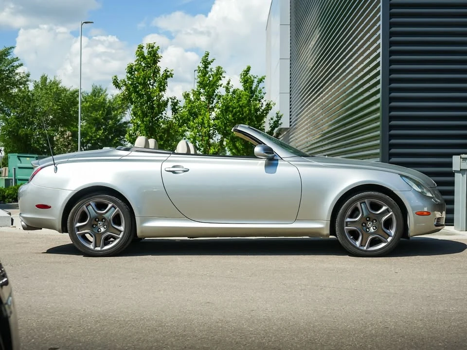 2005 Lexus SC430 - Image 8 of 20