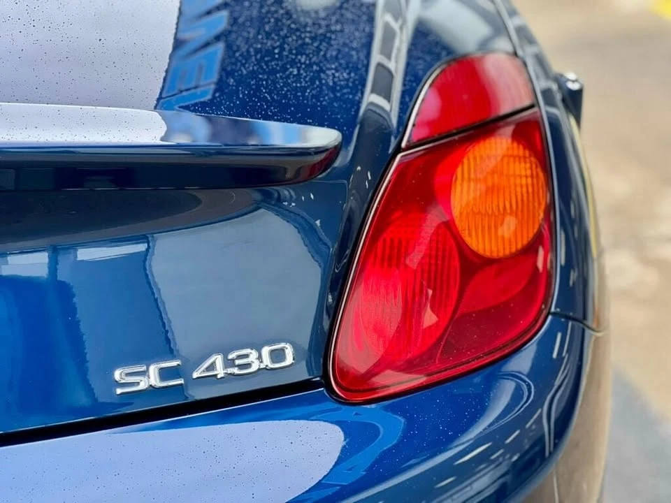 2005 Lexus SC430 - Image 10 of 20