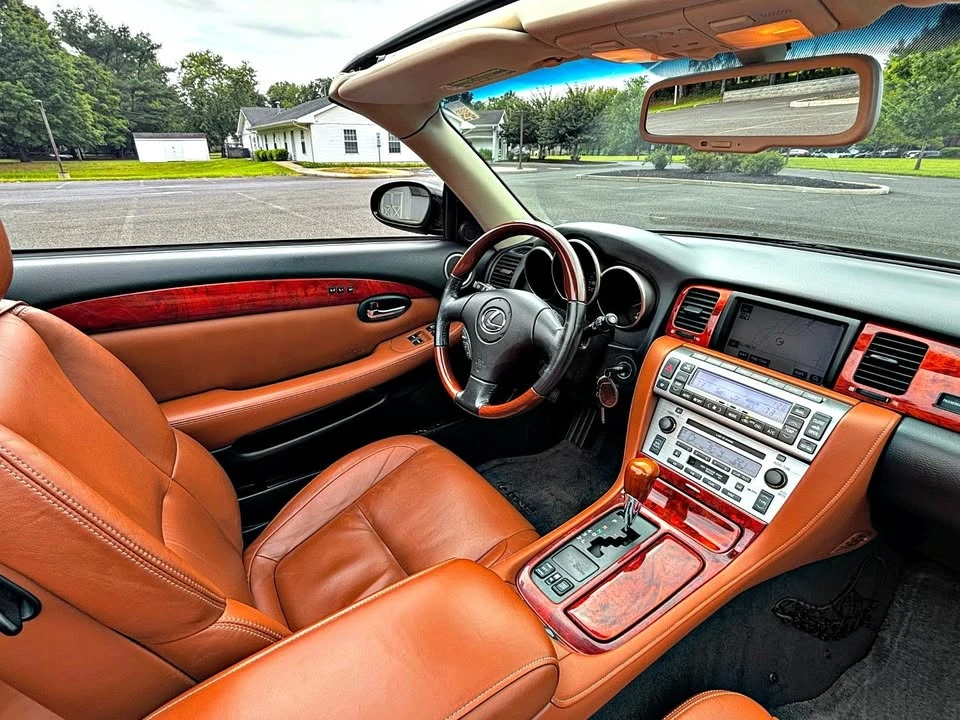 2005 Lexus SC430 - Image 14 of 19
