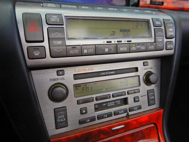 2005 Lexus SC430 - Image 19 of 20