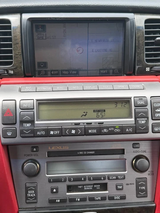 2005 Lexus SC430 - Image 4 of 20
