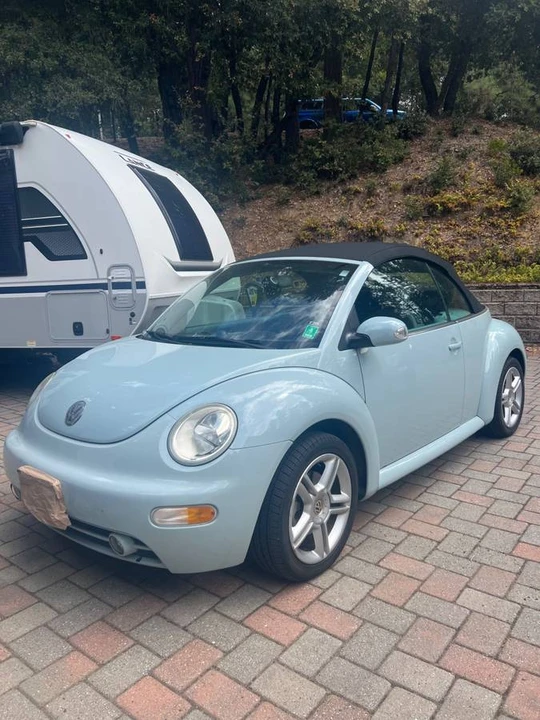 2005 Volkswagen New Beetle - Image 5 of 19