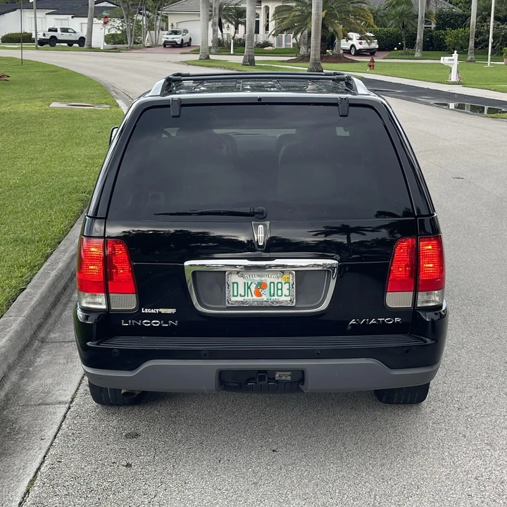 2005 Lincoln Aviator 1st Gen - Image 10 of 12