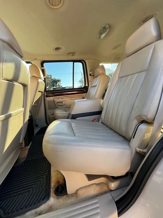 2005 Lincoln Aviator 1st Gen - Image 14 of 21