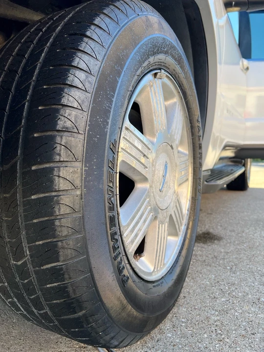 2005 Lincoln Aviator 1st Gen - Image 9 of 21