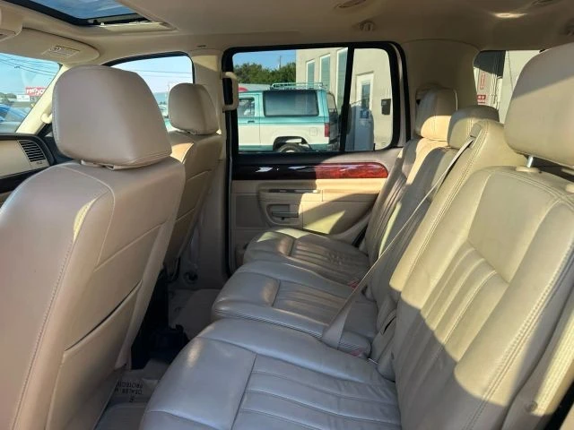 2005 Lincoln Aviator 1st Gen - Image 11 of 12