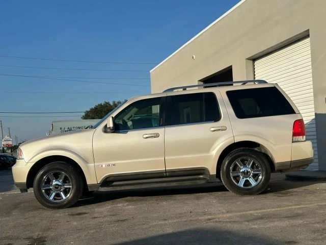 2005 Lincoln Aviator 1st Gen - Image 2 of 12