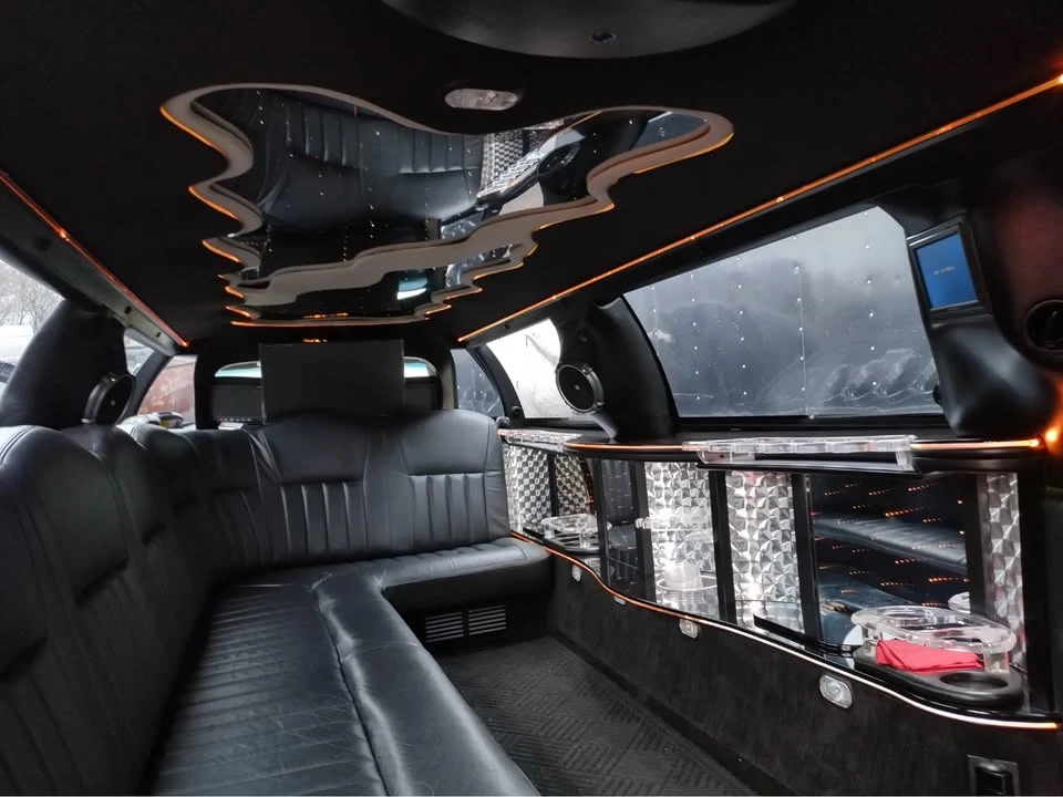 2005 Lincoln Continental - Image 4 of 5