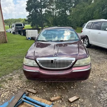 2005 Lincoln Continental Executive Sedan 4D