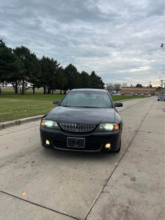 2005 Lincoln LS - Image 2 of 9