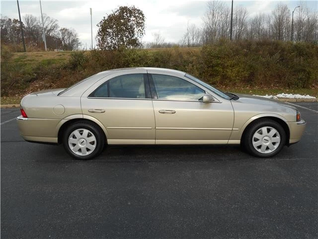 2005 Lincoln LS - Image 2 of 12