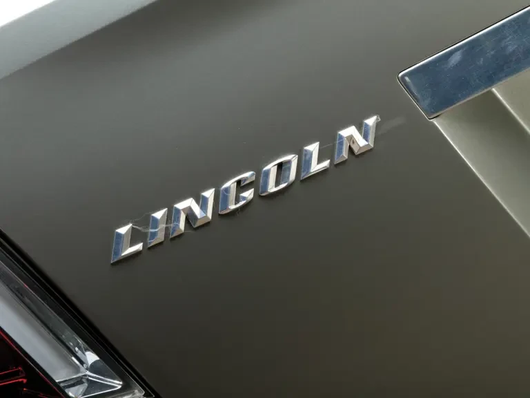 2005 Lincoln MKS - Image 9 of 23
