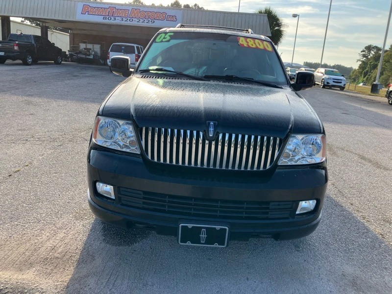 2005 Lincoln Navigator 2nd Gen - Image 2 of 5