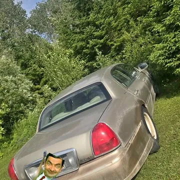 2005 Lincoln Town Car