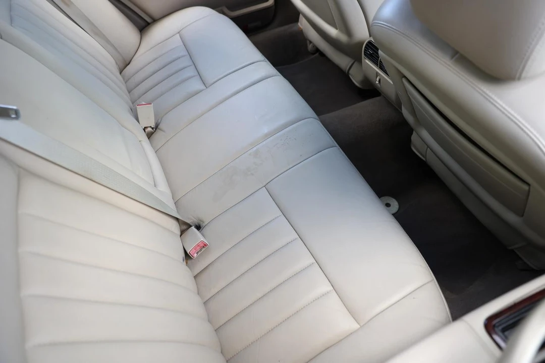 2005 Lincoln Town Car - Image 12 of 12